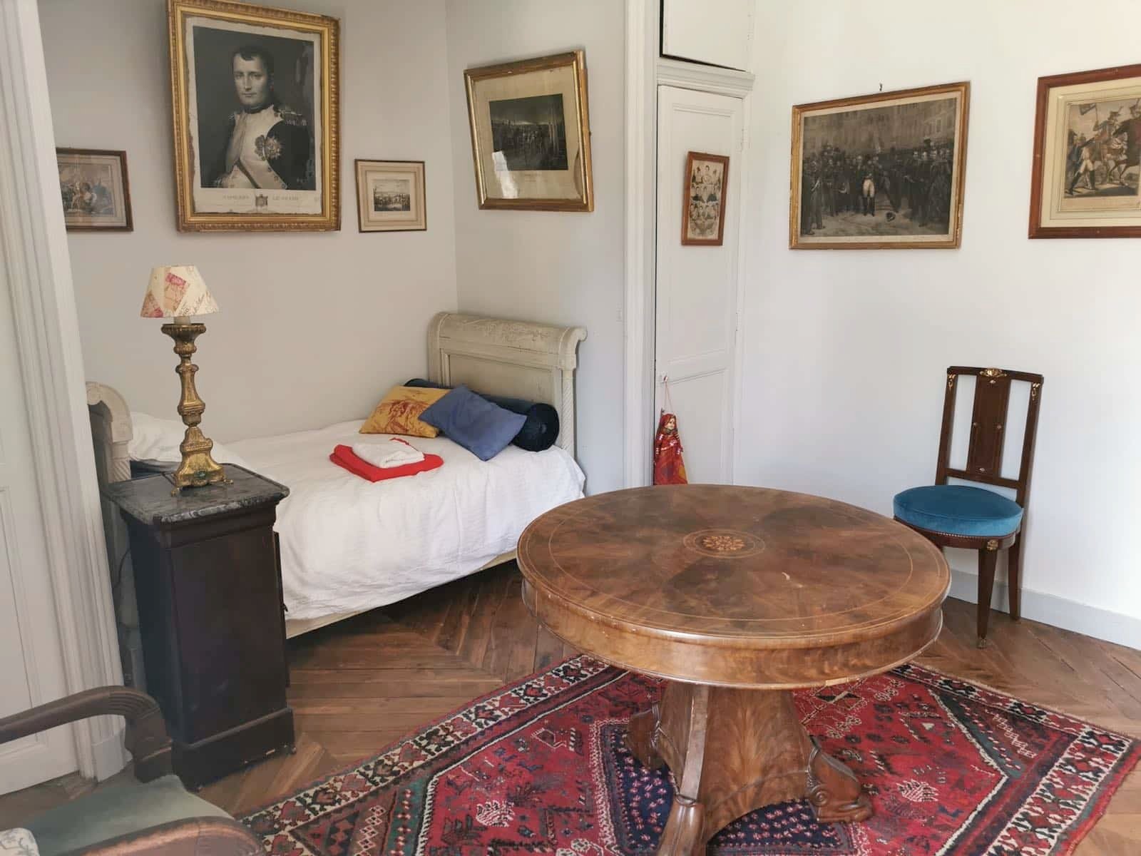 chambre yonne devanture proche paris gite saintpuits chateau des barres
