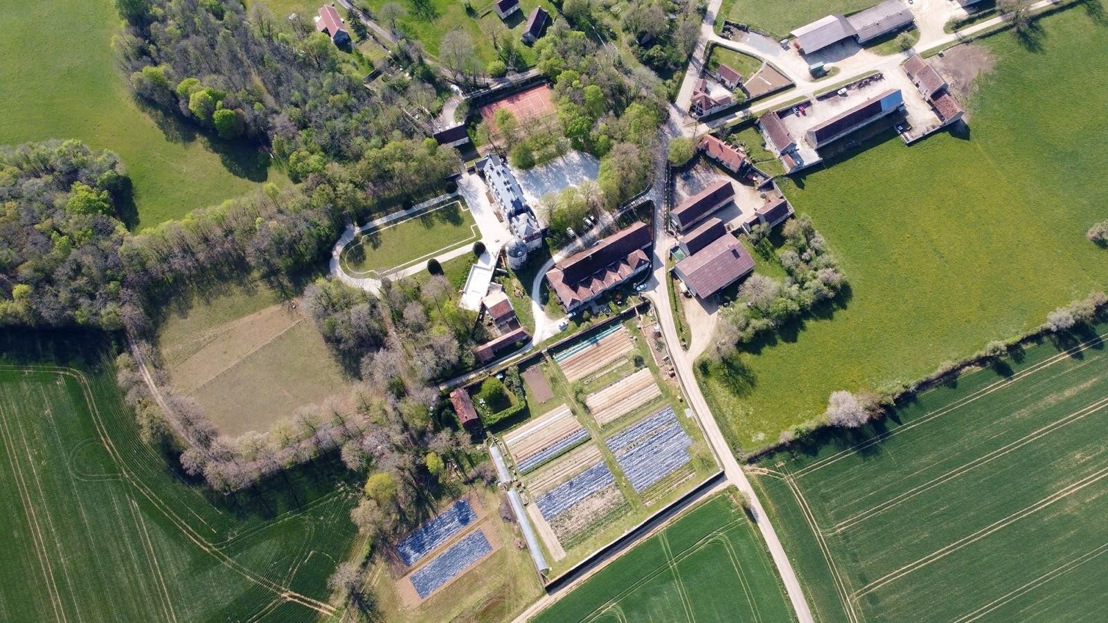 chateau barres vue aerienne