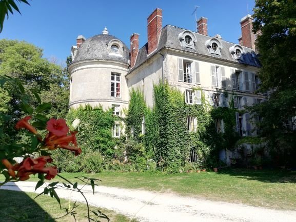 devanture chateau bourgogne franche comte chateau des barres yonne versailles