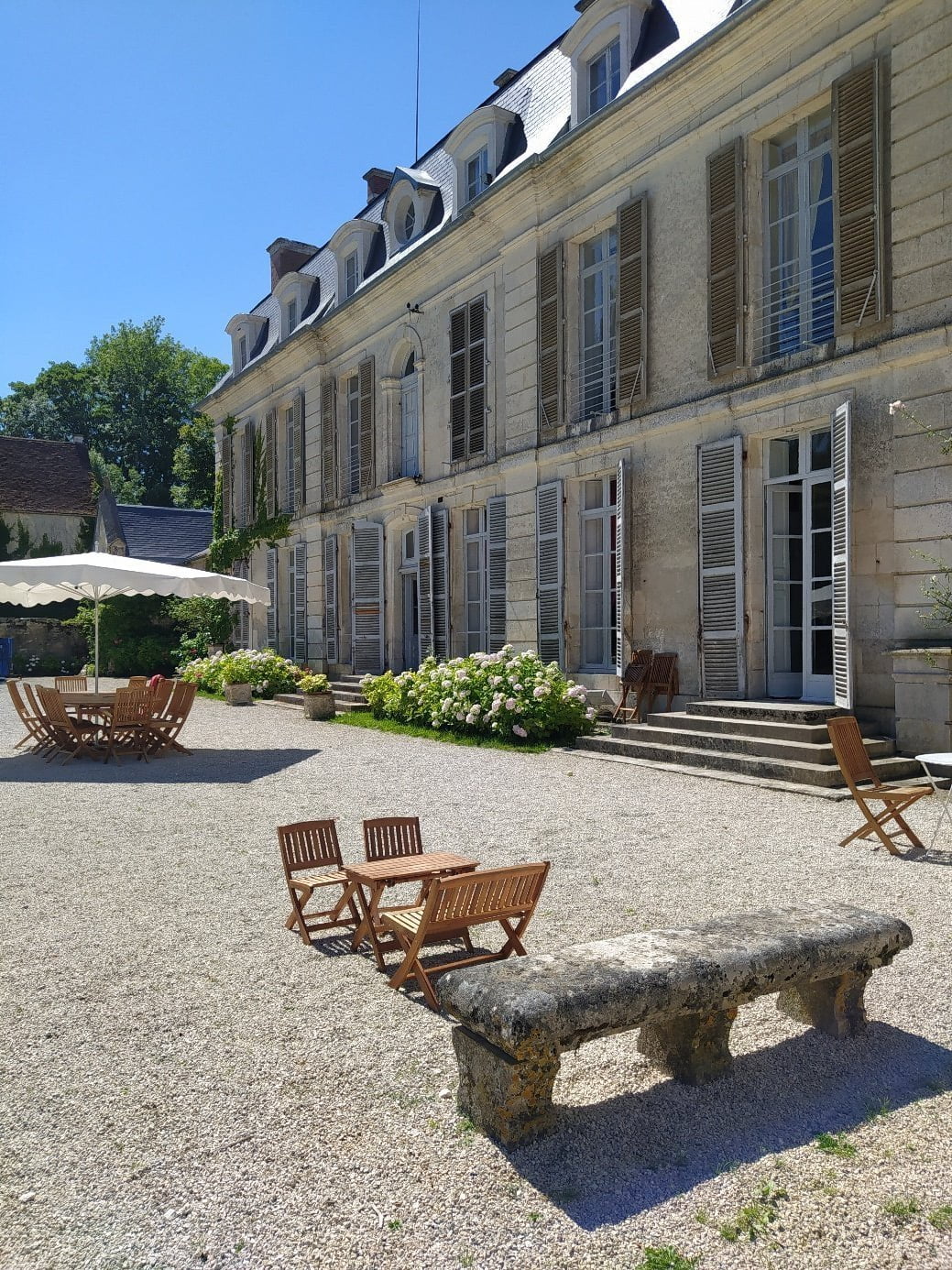 yonne parc proche paris gite chateau des barres saintpuits devanture